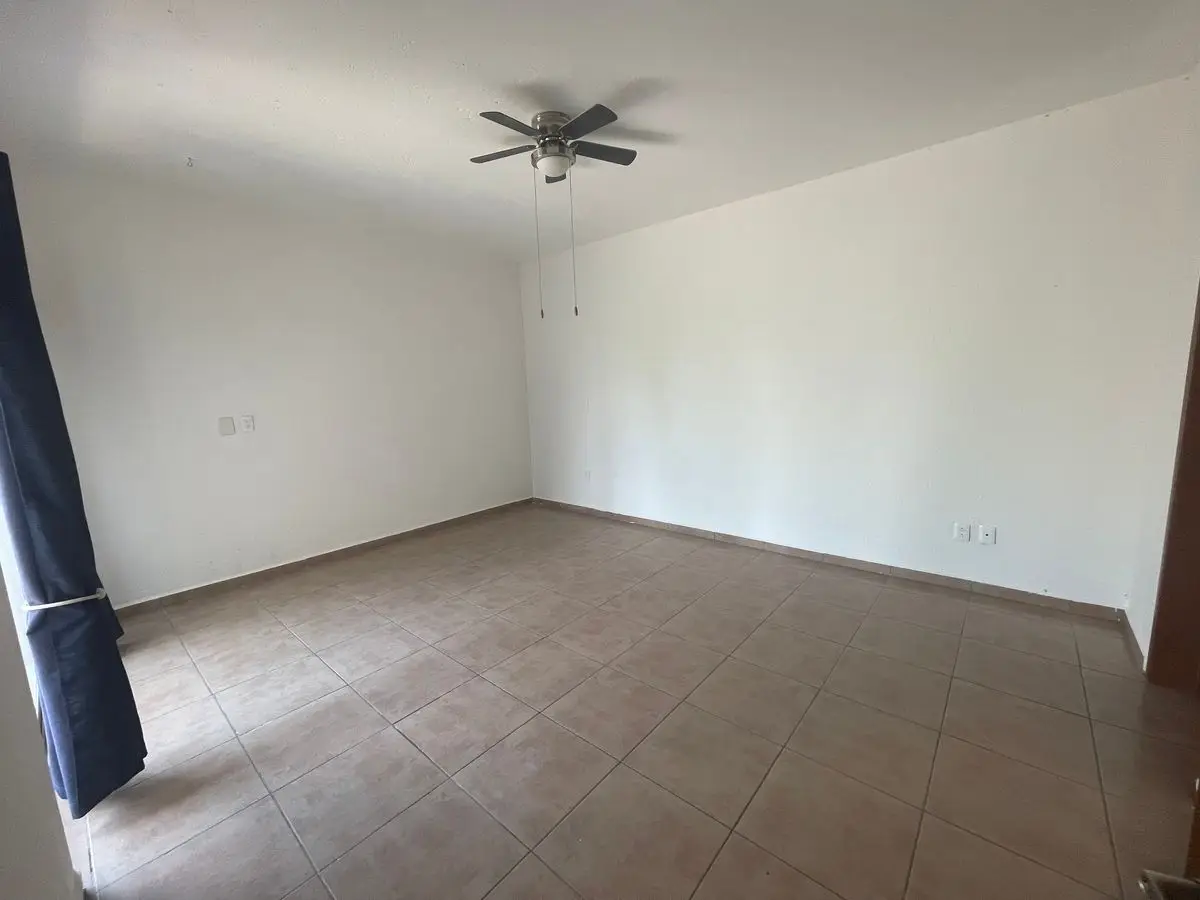 Casa en Venta de 1 Piso con Departamento Independiente — foto 6