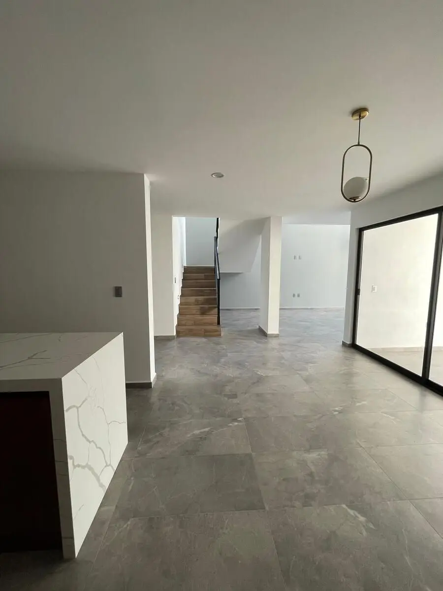 Casa de 4 recámaras en venta, 248 m2, Residencial El Refugio — foto 5