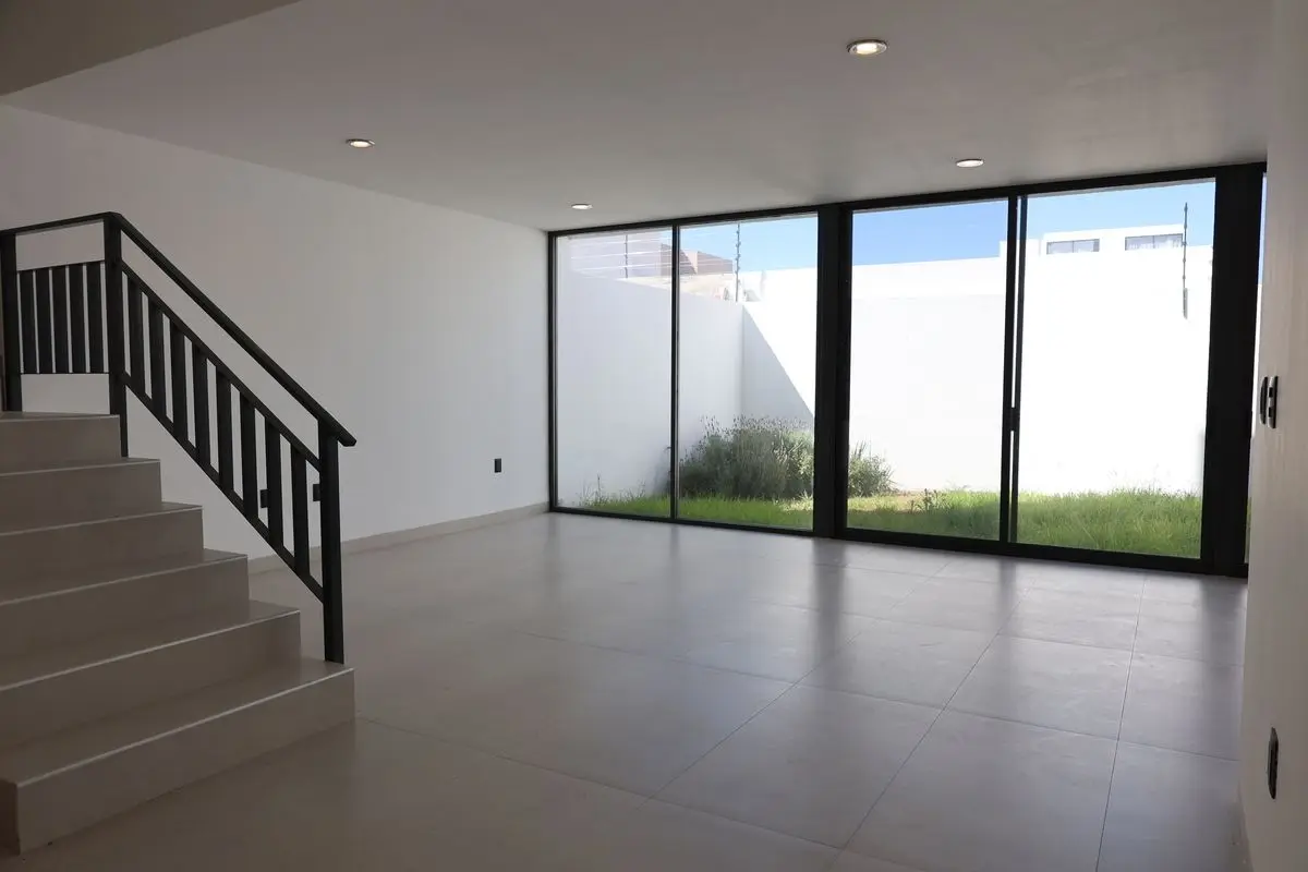 Casa de 4 habitaciones en La Vista dentro de privada con alberca — foto 4