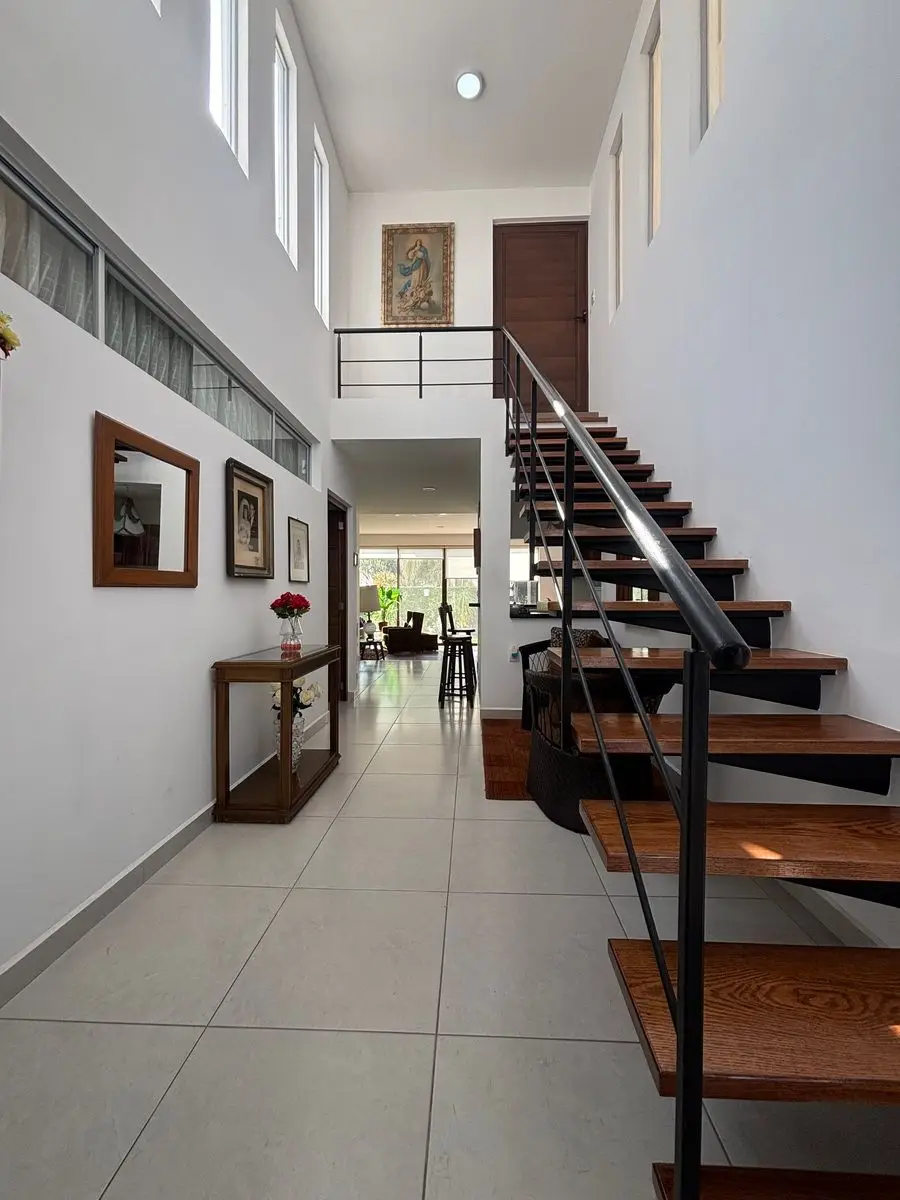 Amplia y linda casa con excelente ubicación! — foto 4