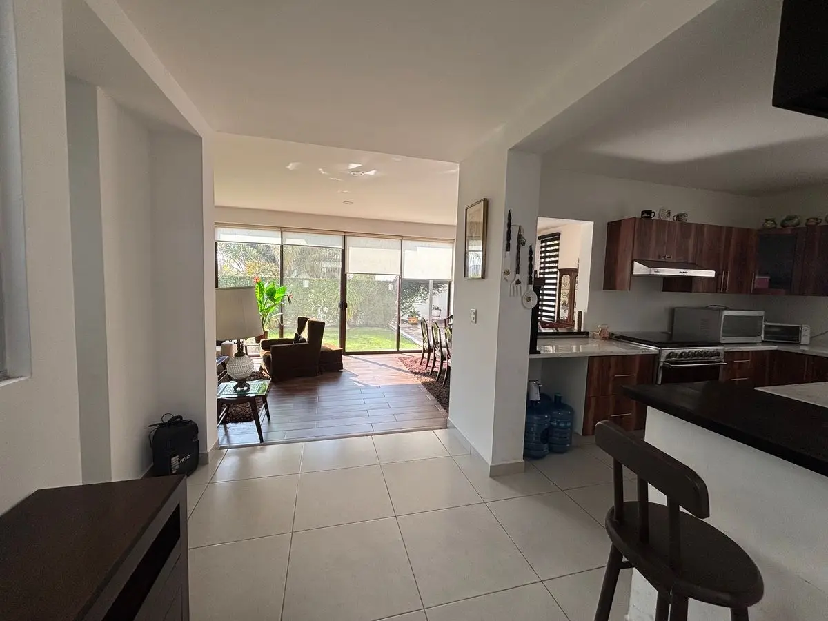 Amplia y linda casa con excelente ubicación! — foto 5