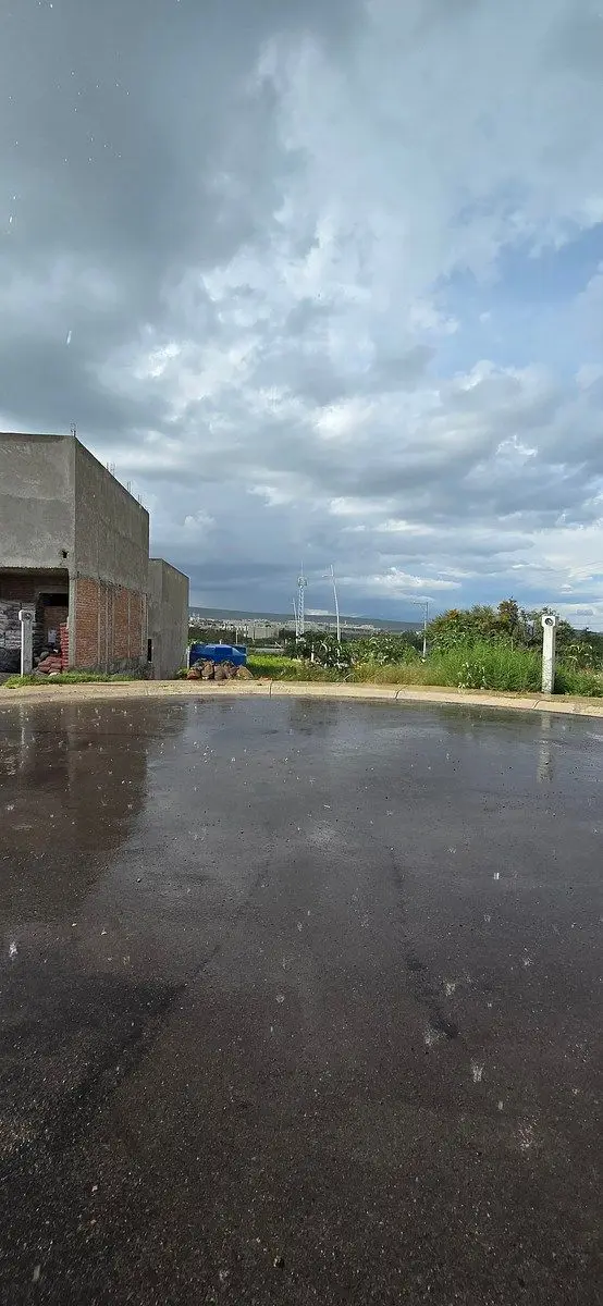 Terreno en Remate en Condominio Zizana