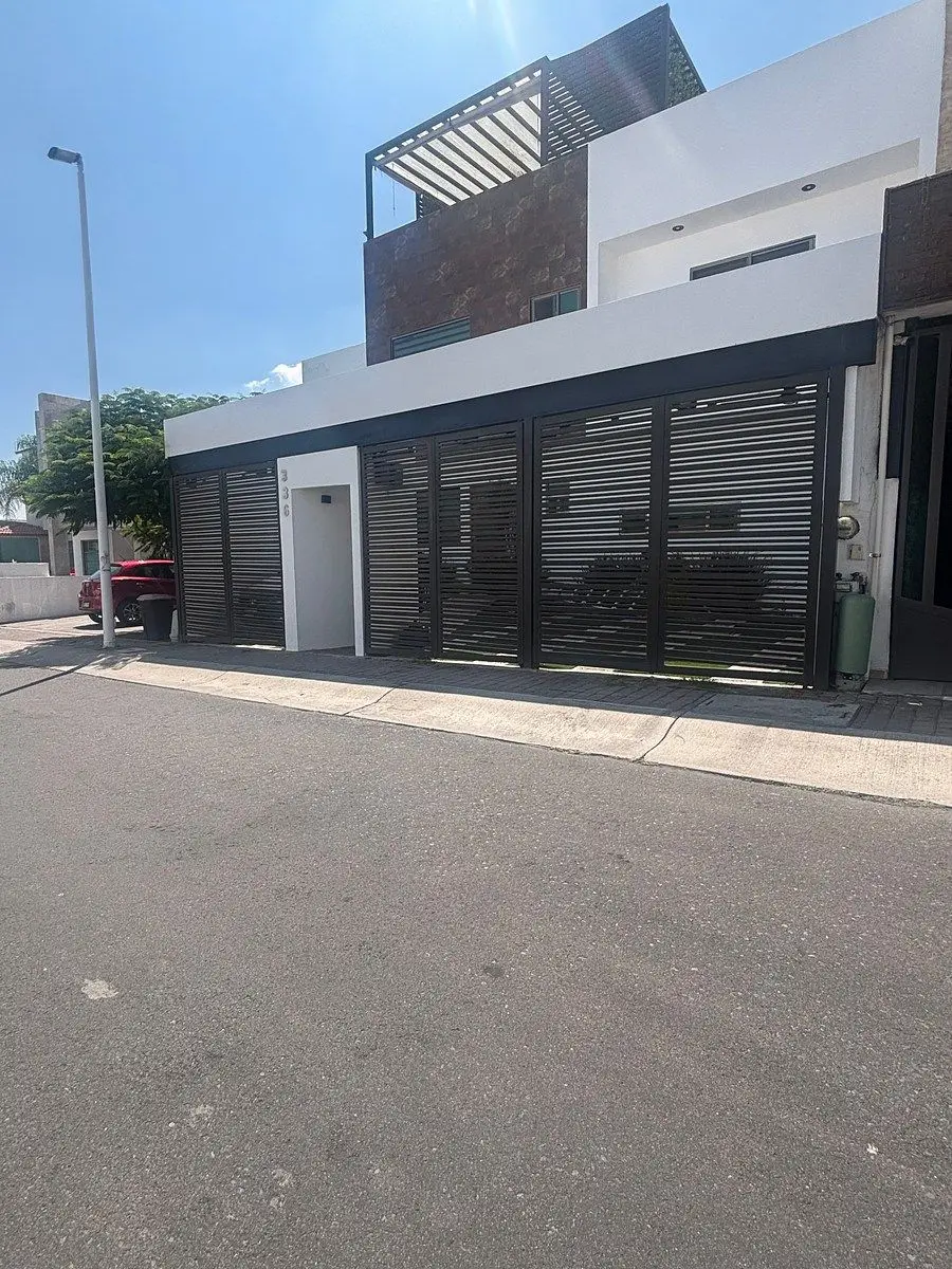 Casa en renta con 6 habitaciones
