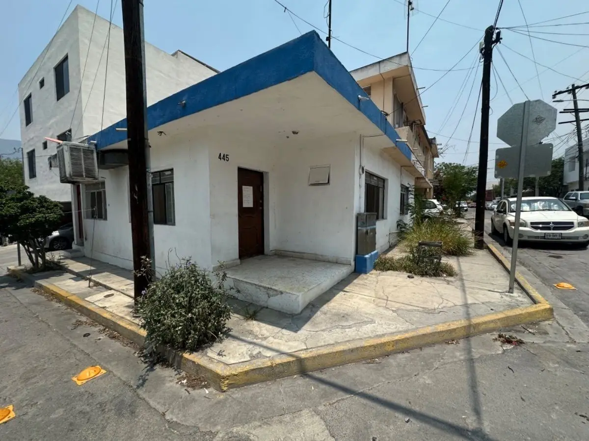 Casa en venta para remodelar en esquina casco antiguo San Pedro Monterrey — foto 2