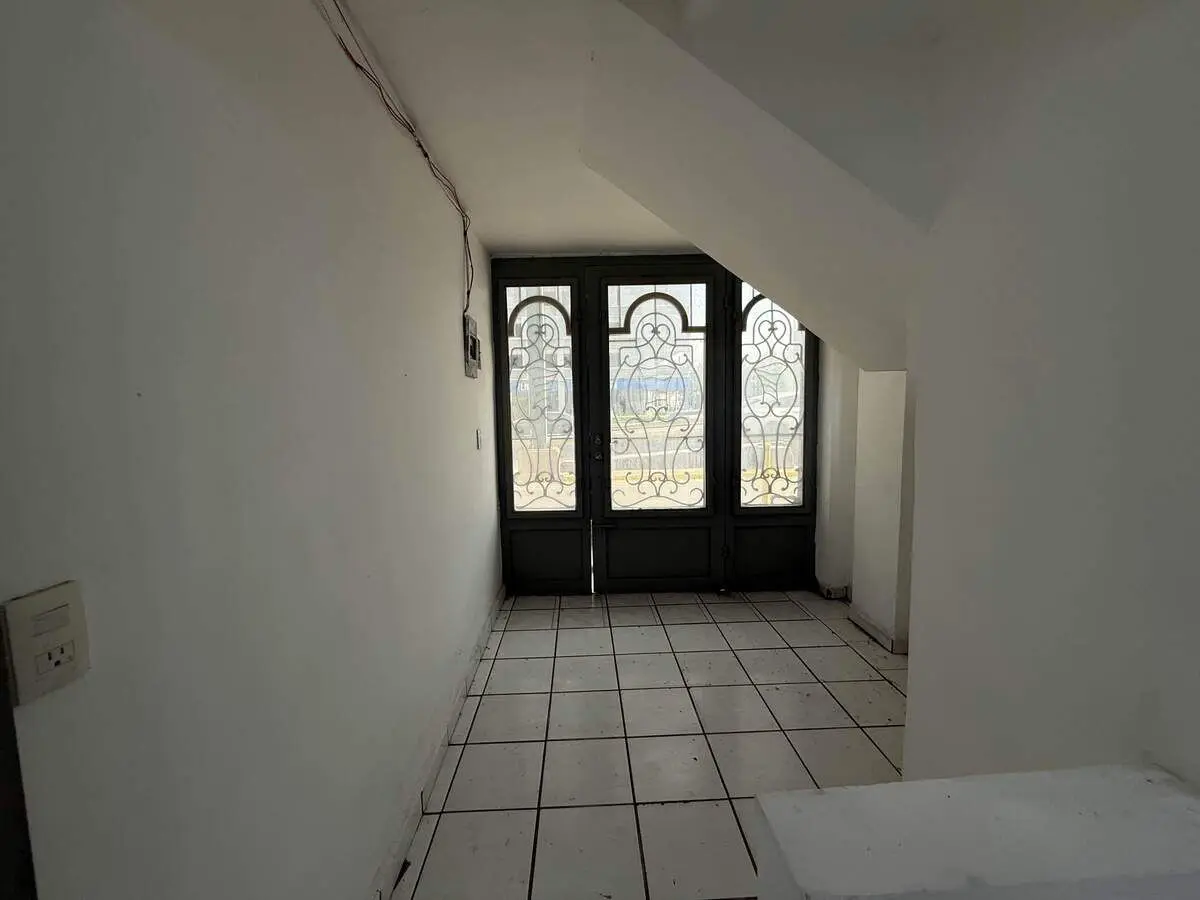 Casa en venta con uso de suelo comercial sobre felix u gomez centro Monterrey — foto 3