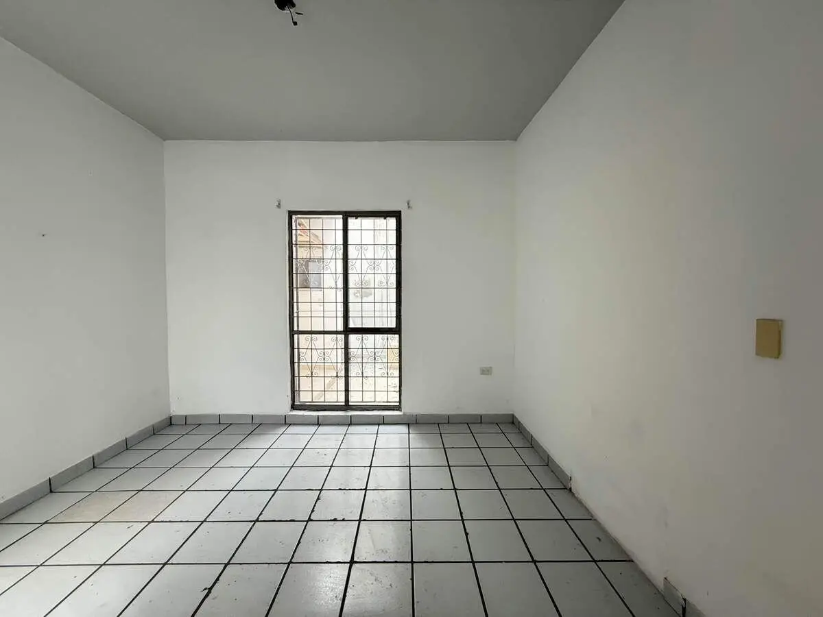 Casa en venta con uso de suelo comercial sobre felix u gomez centro Monterrey — foto 6