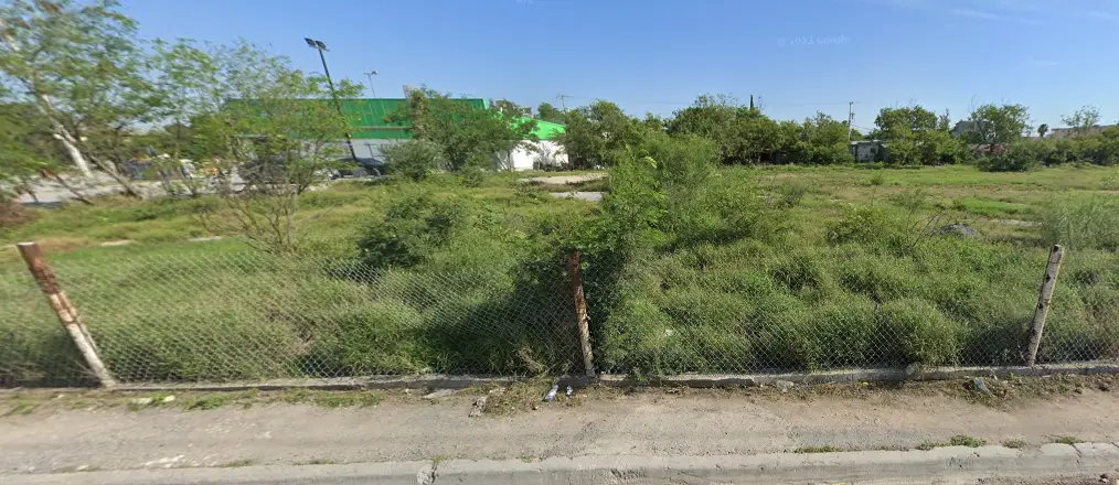 Terreno comercial en renta sobre av. alto flujo salida San Fernando en Reynosa — foto 4