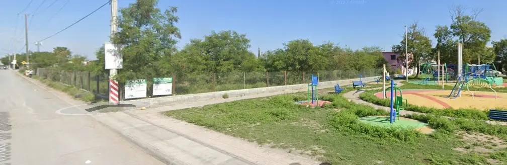 Terreno comercial en renta sobre av. alto flujo salida San Fernando en Reynosa — foto 6