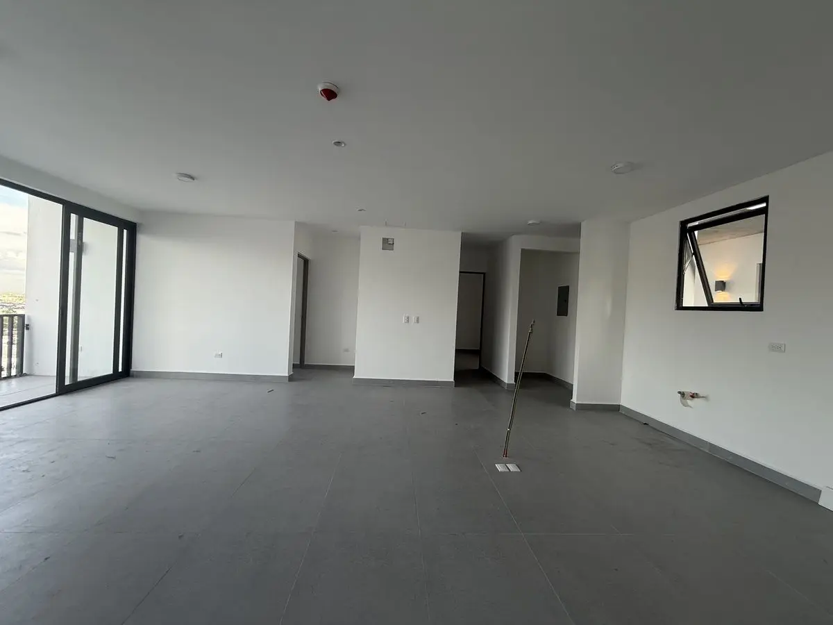 Departamento VENTA 4 rec cerca UVM Cumbres Monterrey — foto 4