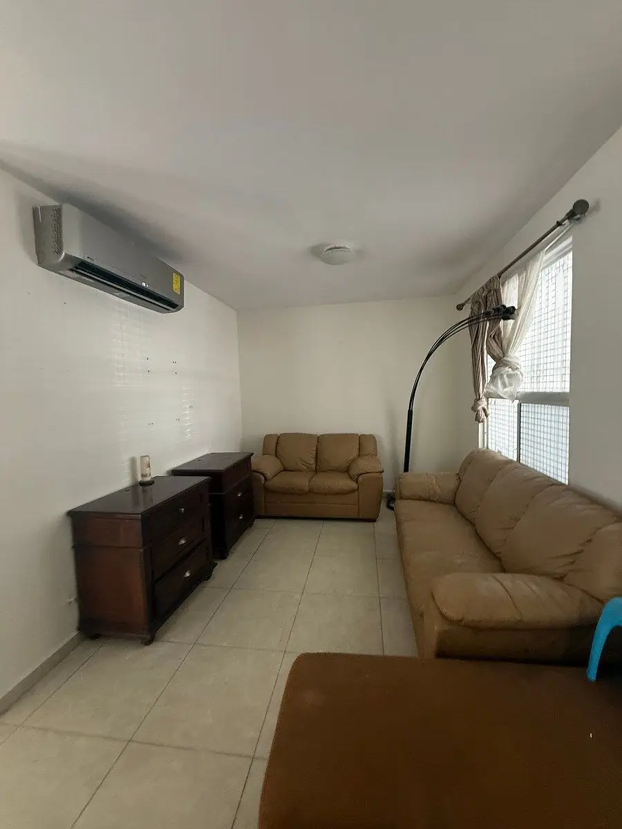 Casa en Renta con terreno excedente Priv puerta Anáhuac Escobedo — foto 6