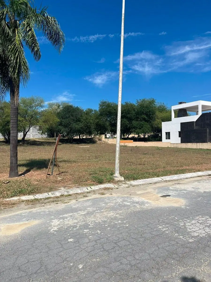 Terreno en VENTA dentro de club de Golf en Allende NL — foto 3