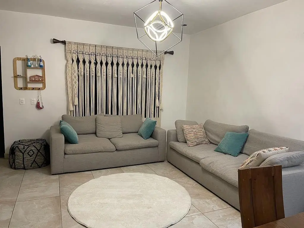 Casa en RENTA Amueblada en priv Zona San Nicolás cerca a Plaza Anahuac