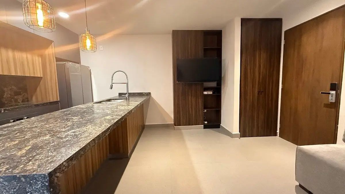 Departamento en renta a estrenar Amueblado zona Cumbres, plaza Sikara, Monterry — foto 4