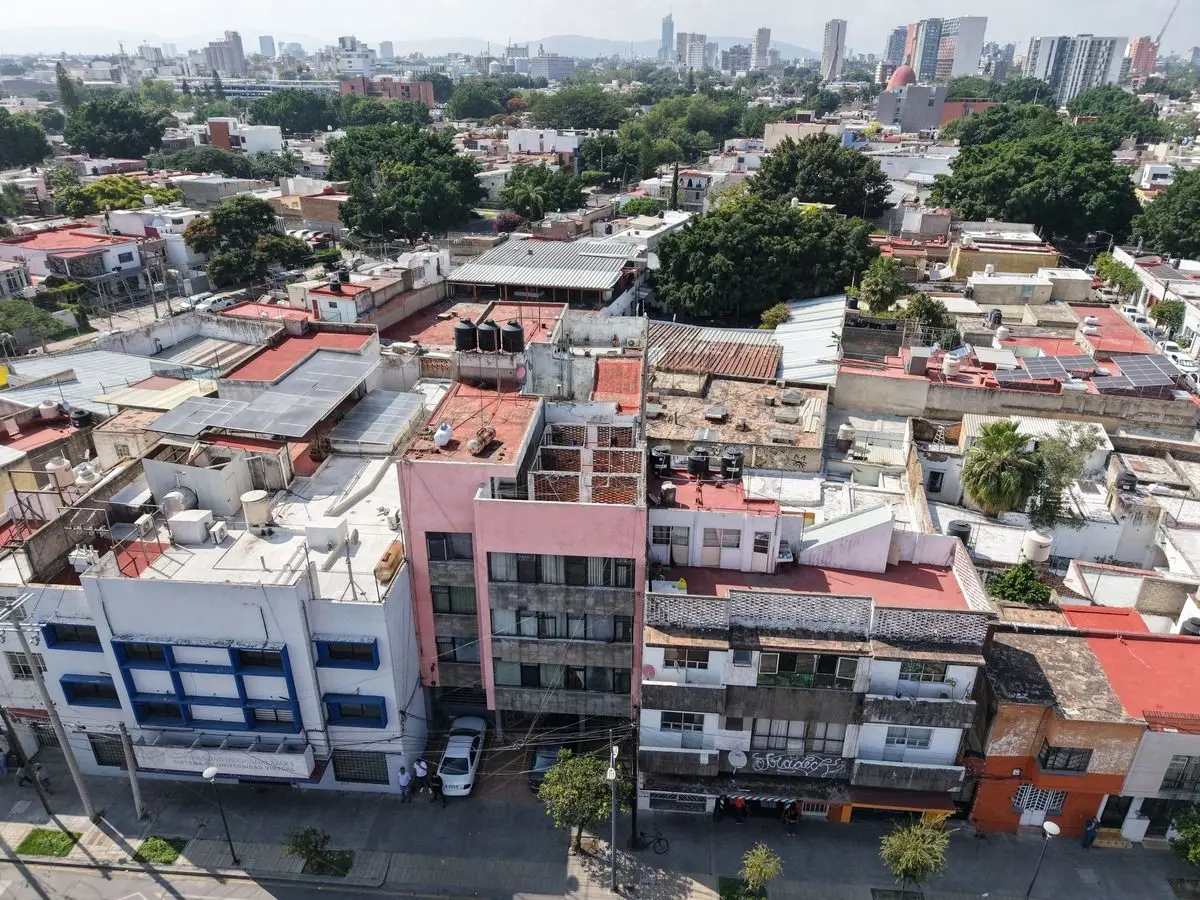 Edificio en Zona Prime Sobre Enrique Díaz de León — foto 2