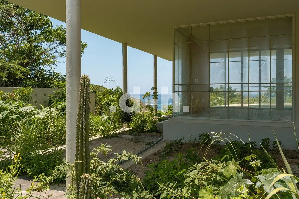 Casa con 5 Recamaras, Alberca, Jardin y Terrazas en San Agustinillo — foto 3