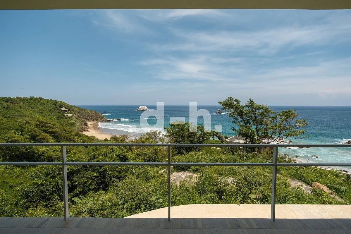 Casa con 5 Recamaras, Alberca, Jardin y Terrazas en San Agustinillo — foto 4