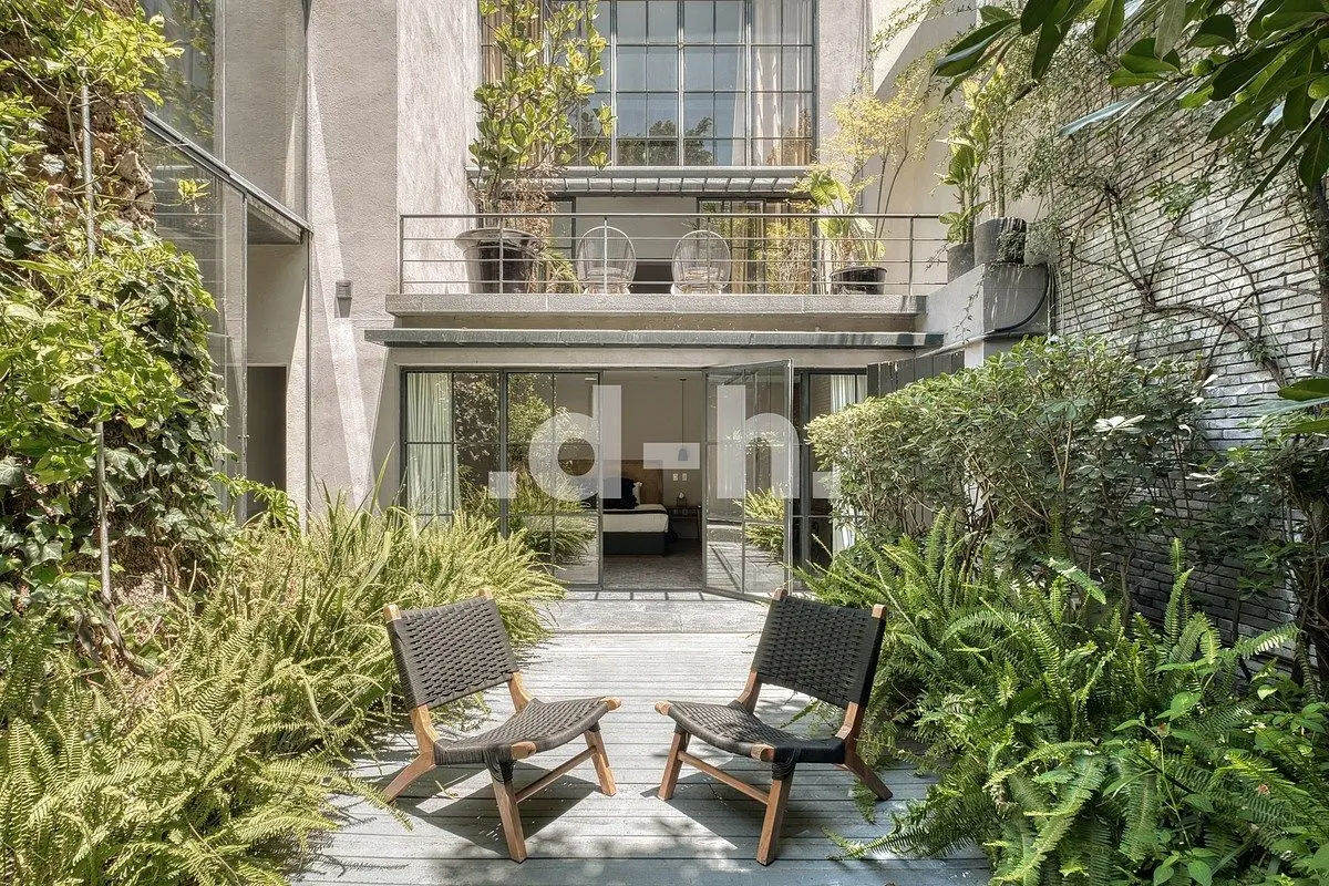 Venta Casa Histórica Remodelada con Jardín, Terrazas y Permiso de Hotel — foto 12