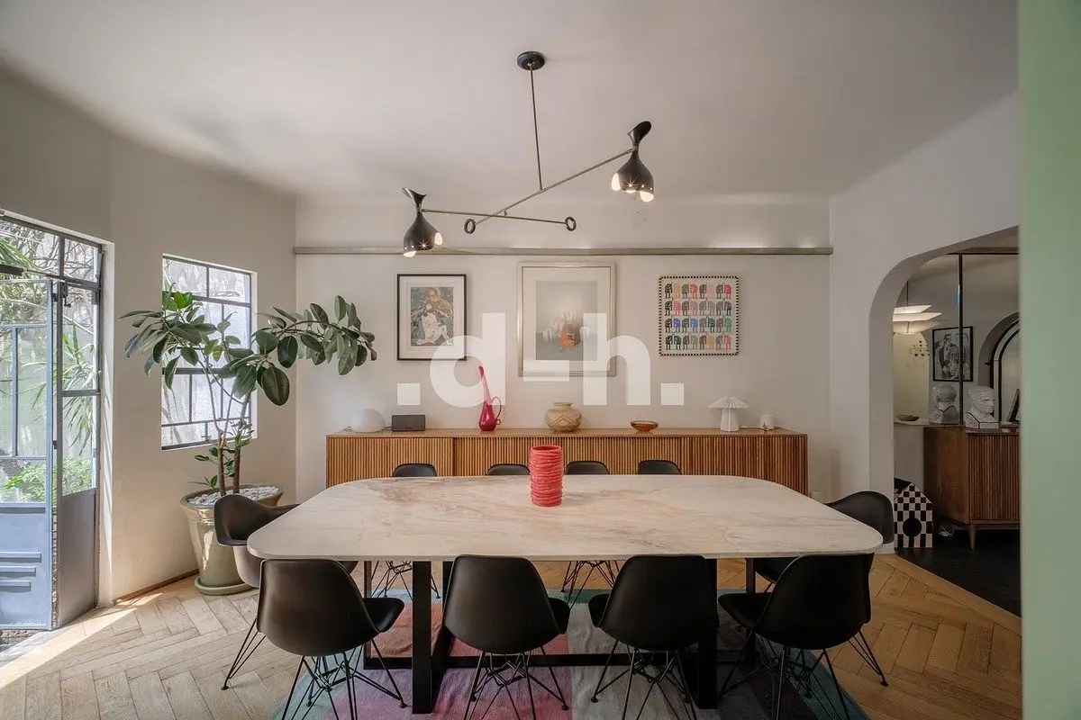 Casa remodelada de autor con diseño atemporal y esencia mid-century — foto 5