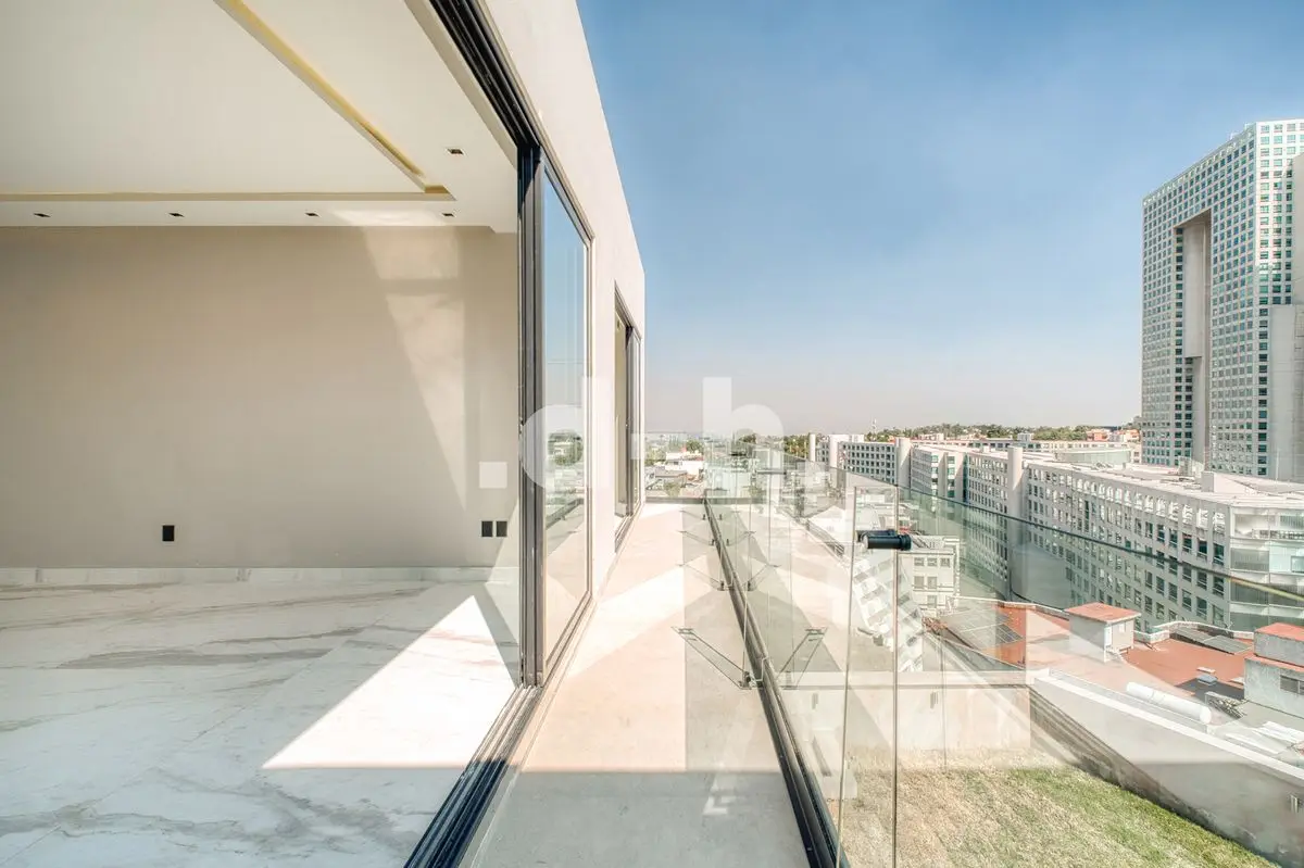Venta Residencia de lujo con jardín en Bosques de las Lomas — foto 2