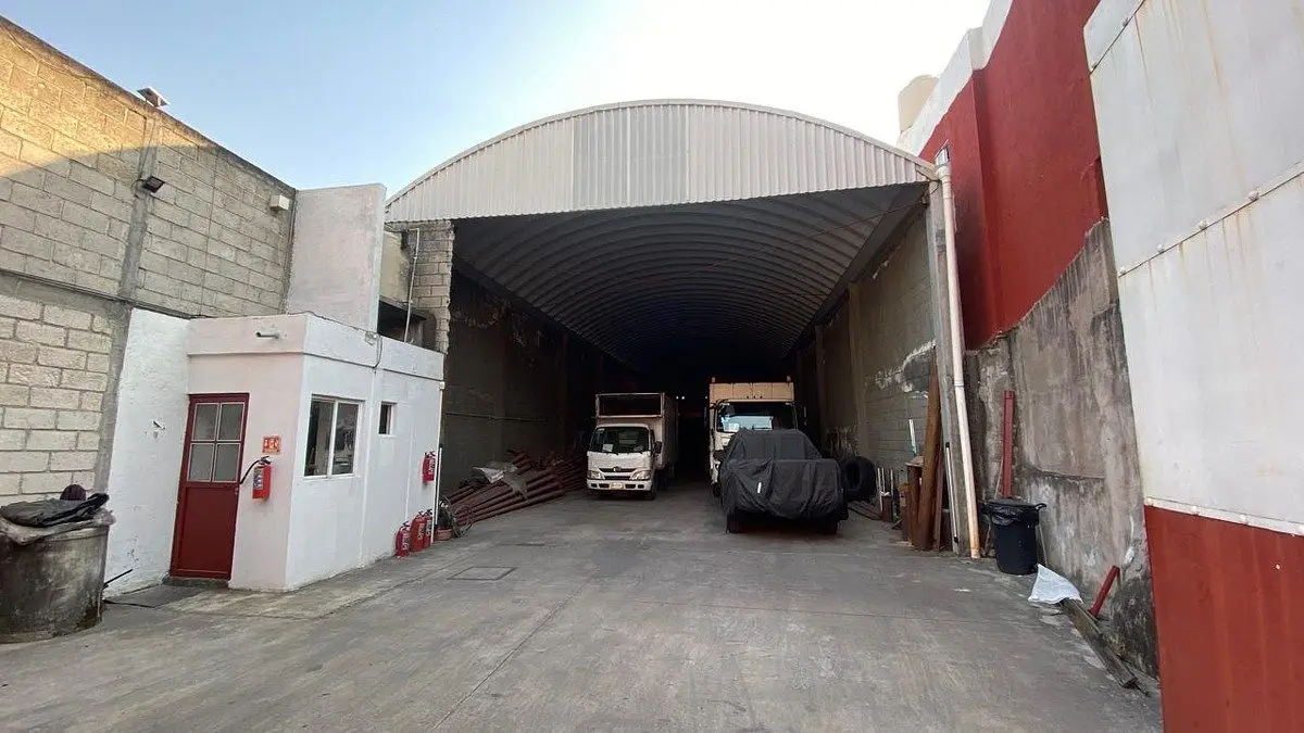 Céntrica Bodega en Renta, Col. Acapantzingo.