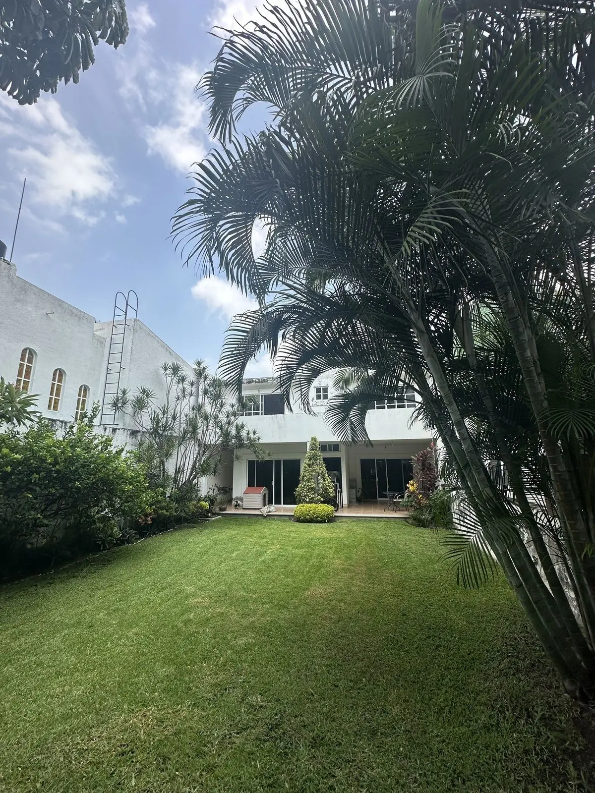 Casa con Vigilancia en Fracc. las Fincas, Jiutepec — foto 2