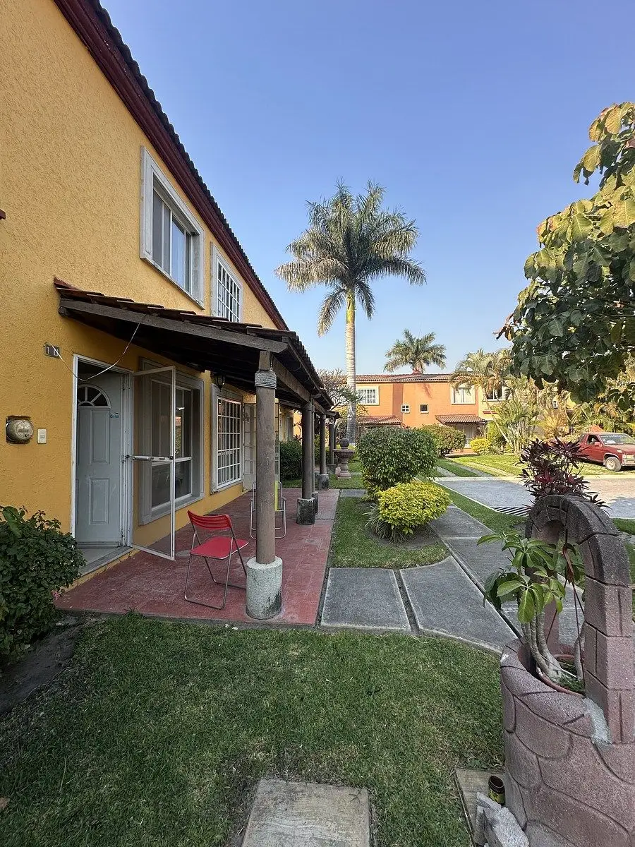 Casa en Condominio en Venta, Emiliano Zapata, Mor. Con Vigilancia