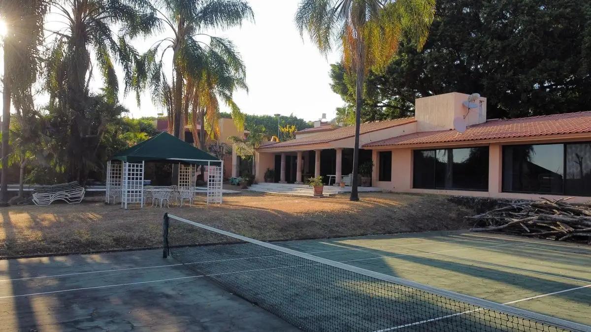 Oportunidad Casa en Fracc. con Vigilancia, Col. Lomas de Cortes — foto 3