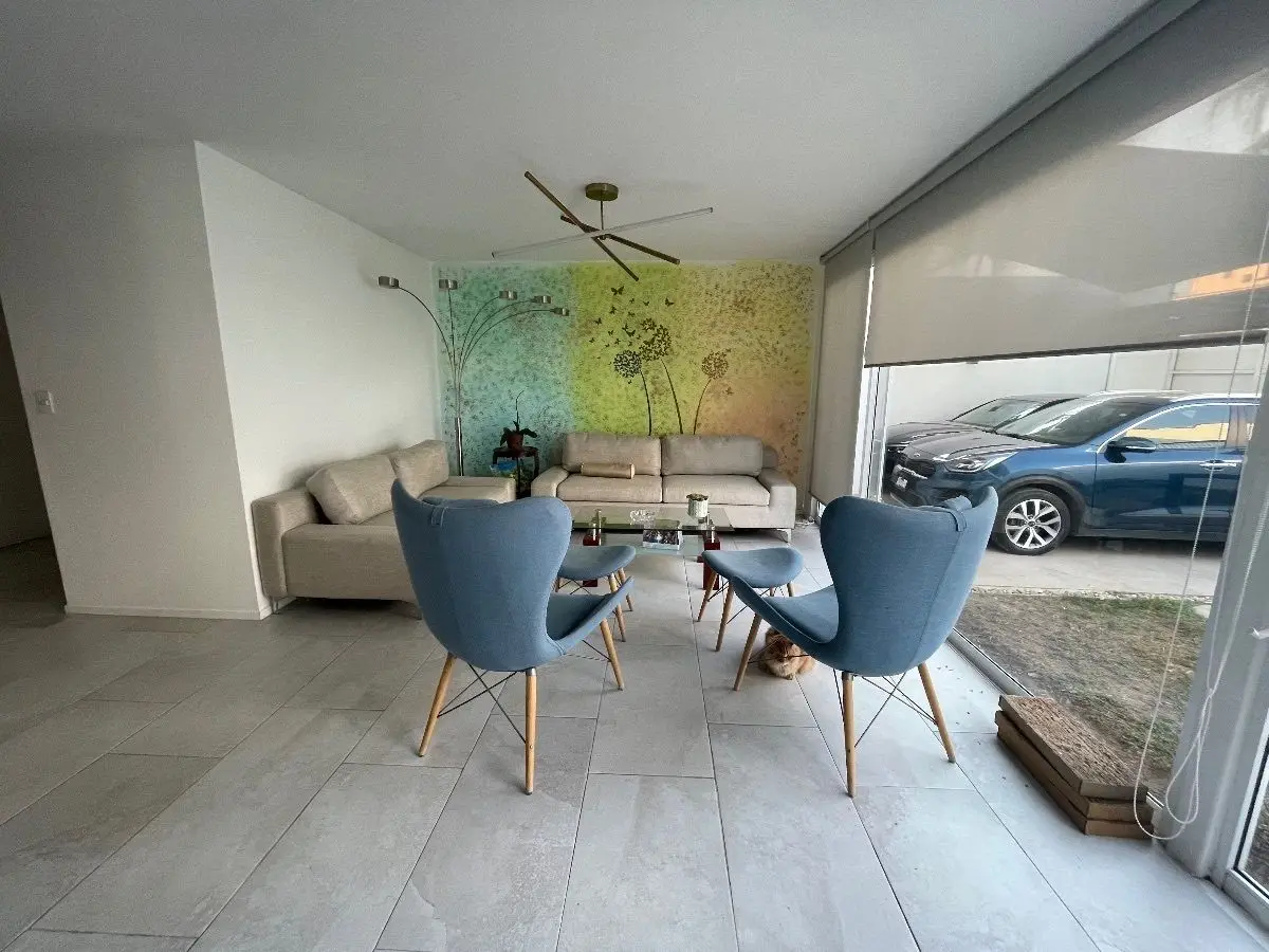 Casa en Venta en Col. Delicias, Privada con Reja Eléctrica — foto 2