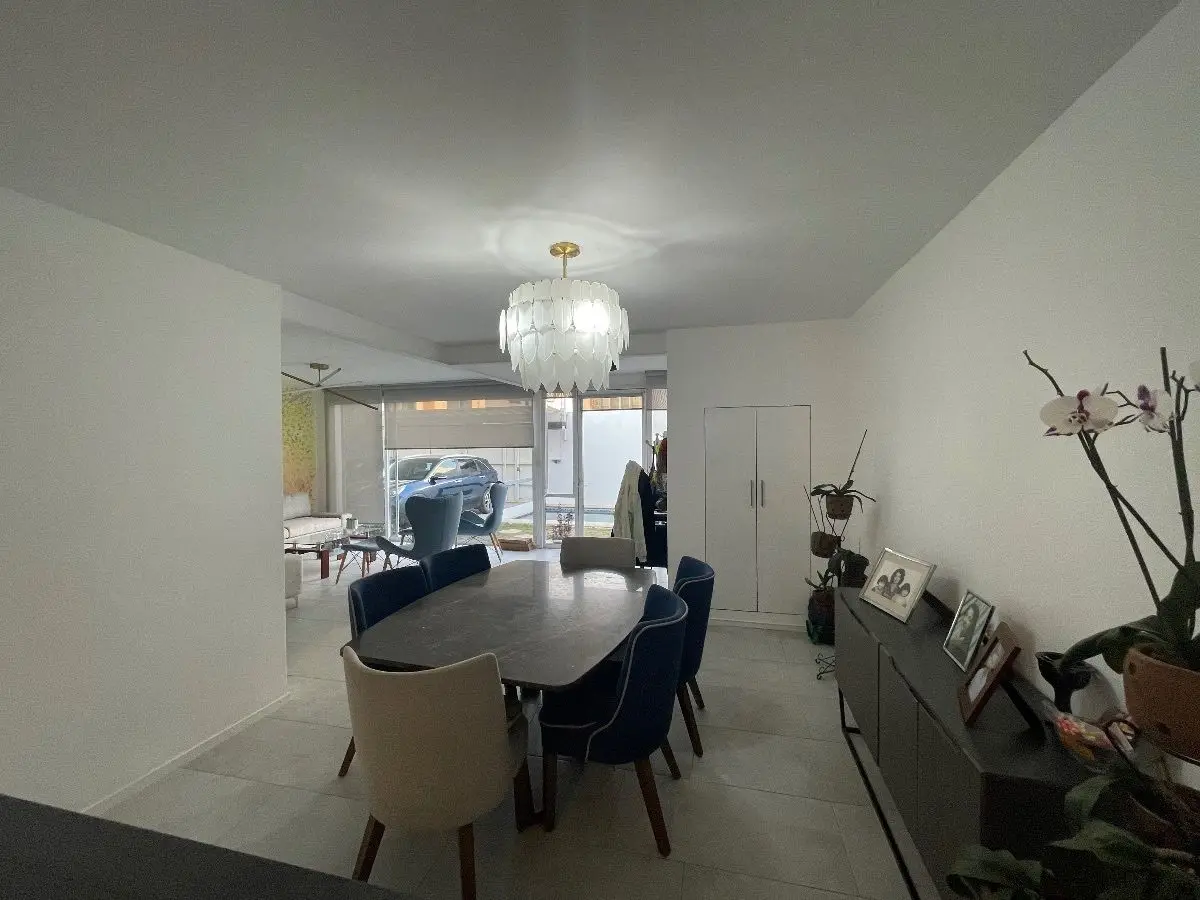 Casa en Venta en Col. Delicias, Privada con Reja Eléctrica — foto 5