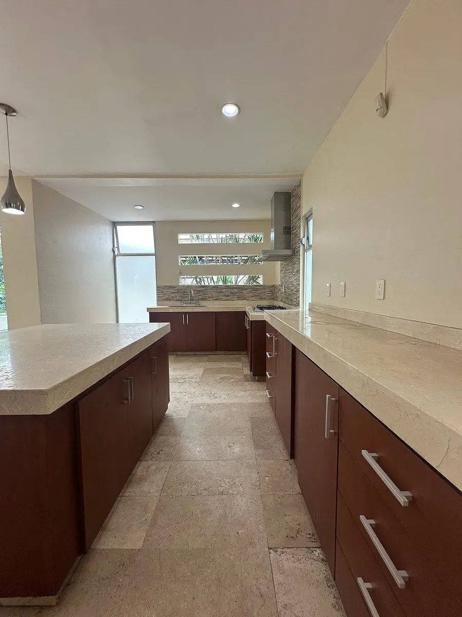 Casa Moderna en Venta, Fraccionamiento con Vigilancia — foto 10