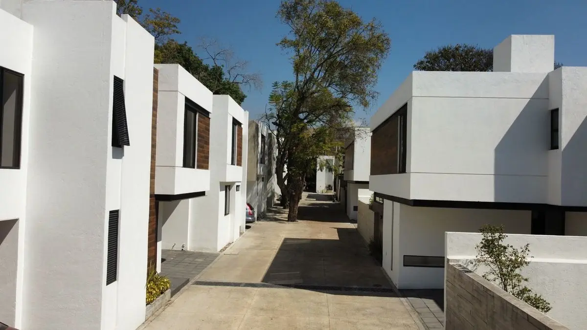 Casa en Venta, Condominio Col. San Antón, Vigilancia