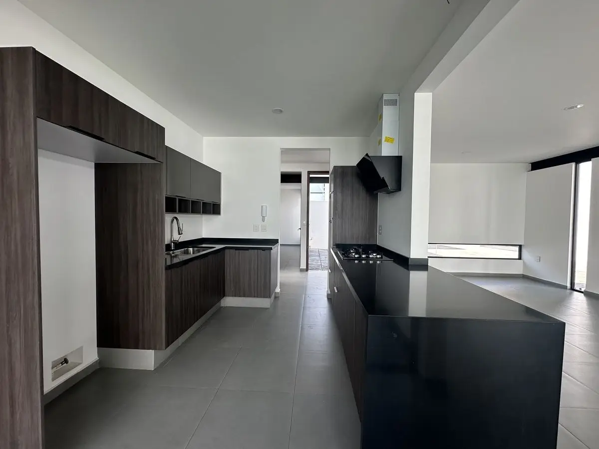 Casa en Venta, Condominio Col. San Antón, Vigilancia — foto 5