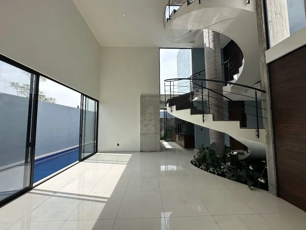 Casa Nueva en Venta, Privada con Seguridad Col. Lomas de Cuernavaca — foto 2