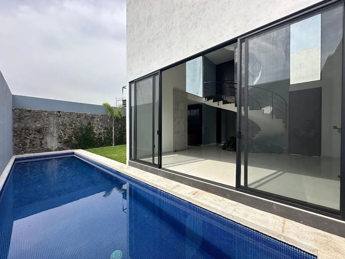 Casa Nueva en Venta, Privada con Seguridad Col. Lomas de Cuernavaca — foto 4