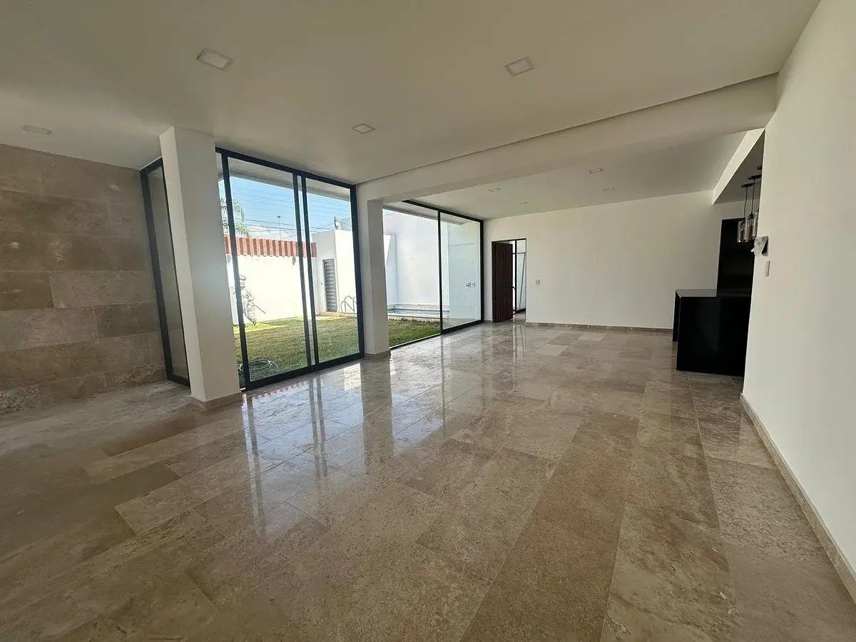 Casa Nueva Moderna, Kloster con Vigilancia, Par Vial Atlacomulco