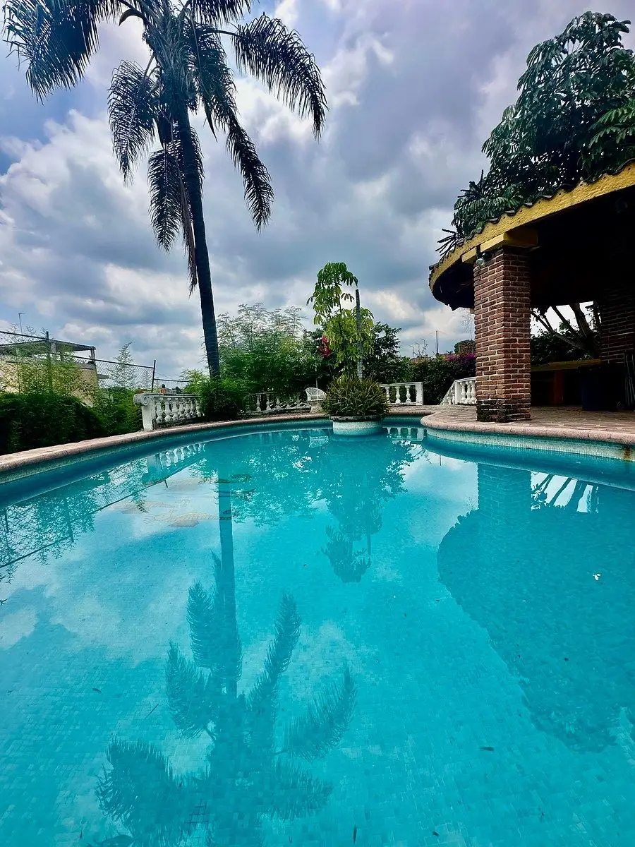 Casa Sola en Venta, Corredor Comercial en Col. Carolina — foto 5