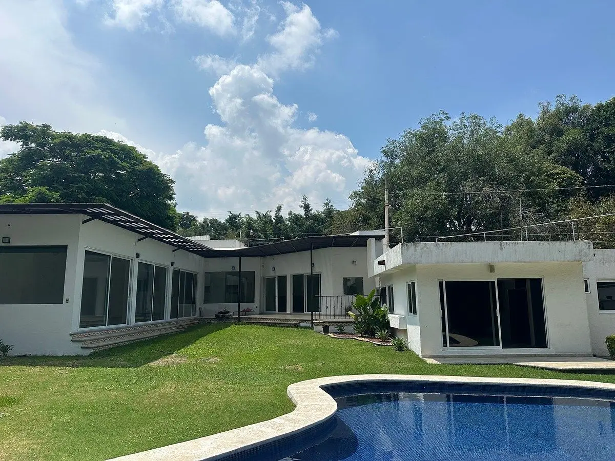 Casa Univel en Venta, Fracc. Provincias del Canadá — foto 2