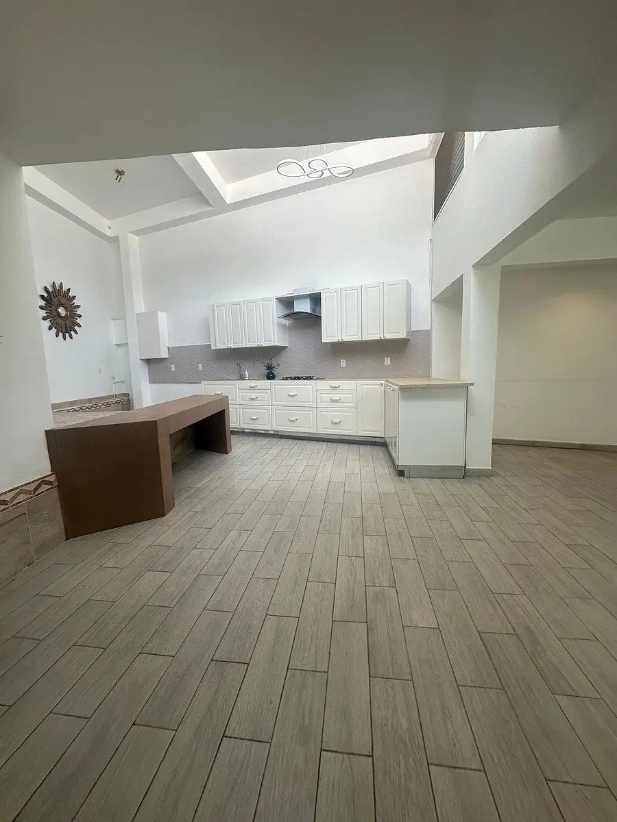Casa Univel en Venta, Fracc. Provincias del Canadá — foto 6