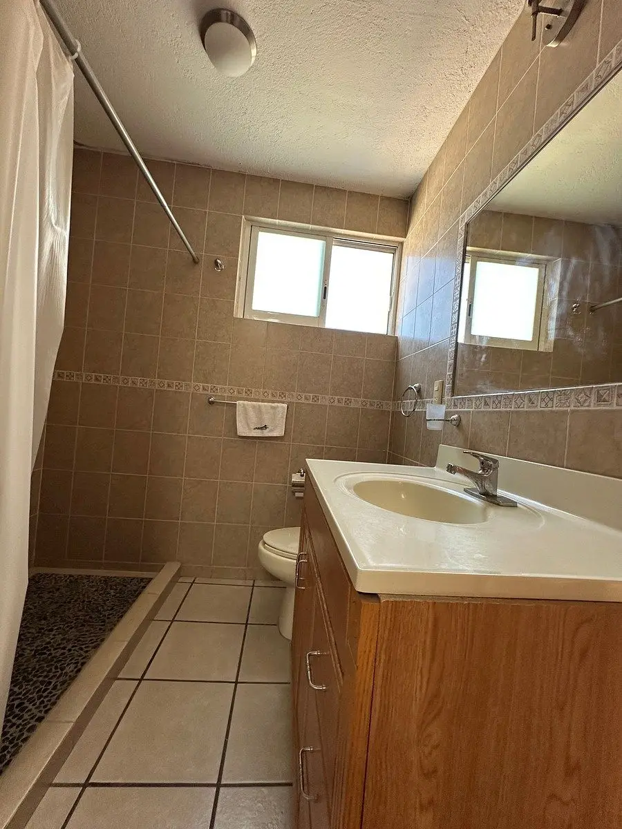Casa Sola en Venta, SIN VIGILANCIA, Col. Lomas de Cortés. — foto 10