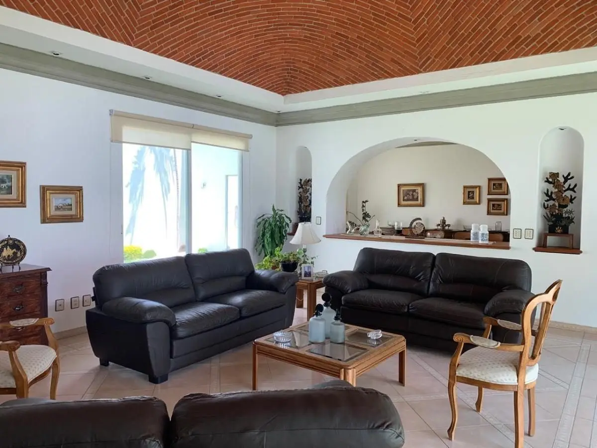 Casa Univel en Venta Col. Vista Hermosa — foto 3
