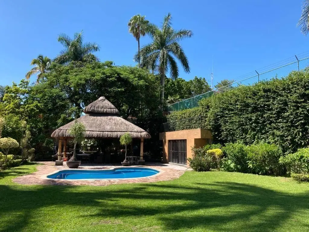 Residencia en venta, Privada en Col. Palmira, vigilancia — foto 3