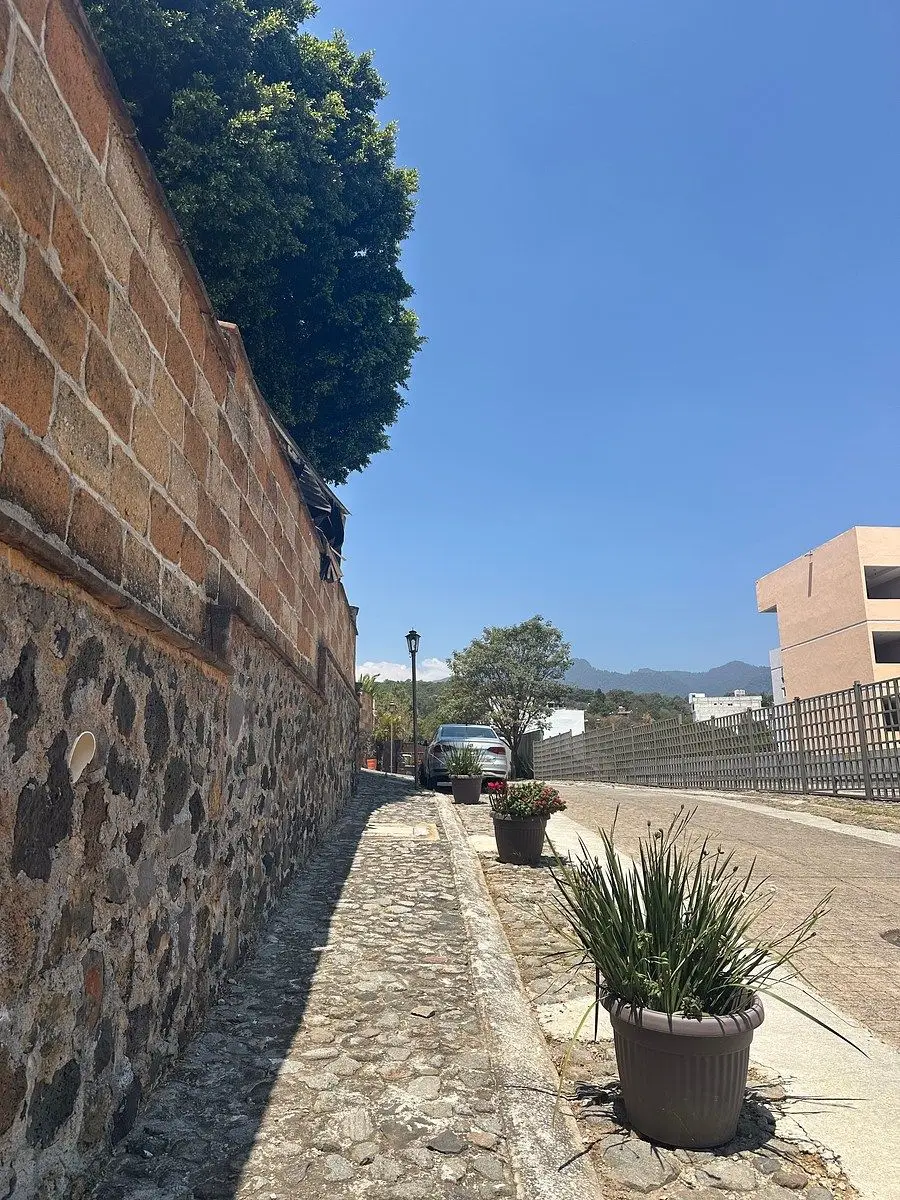 Terreno en Venta al Norte de Cuernavaca, Fracc. en Lomas Tzompantle — foto 4