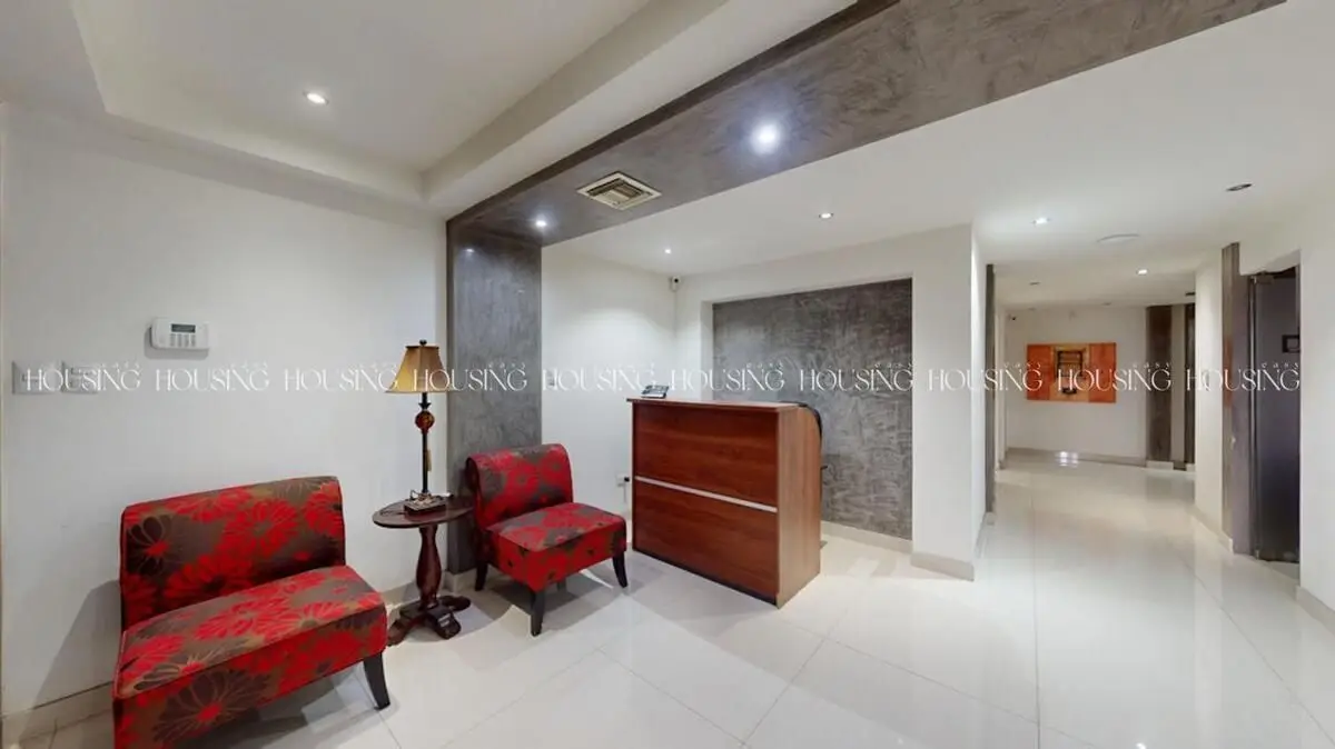 Casa-Oficinas en Venta Frente a Parque en Zona San Felipe — foto 6