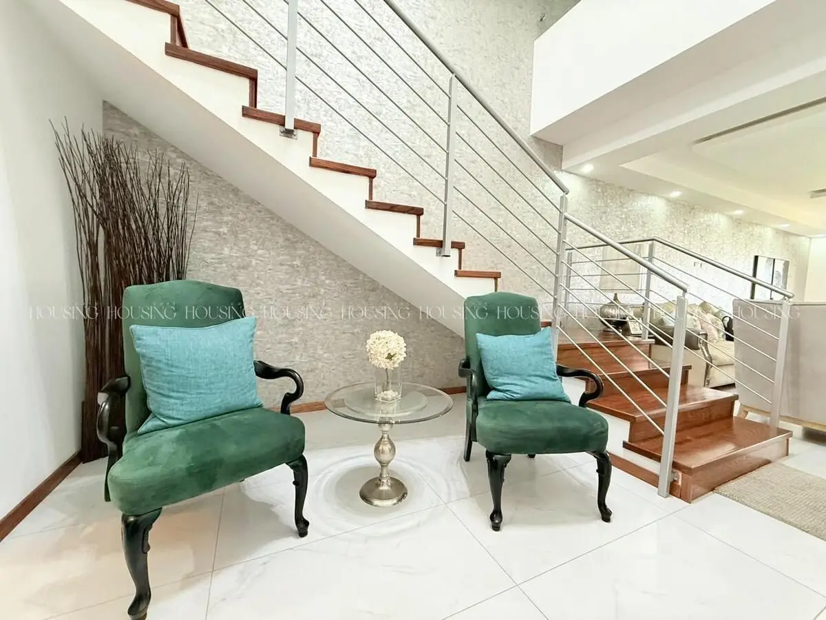 Casa en Venta con Recámara en Pb en Bosque Real — foto 2