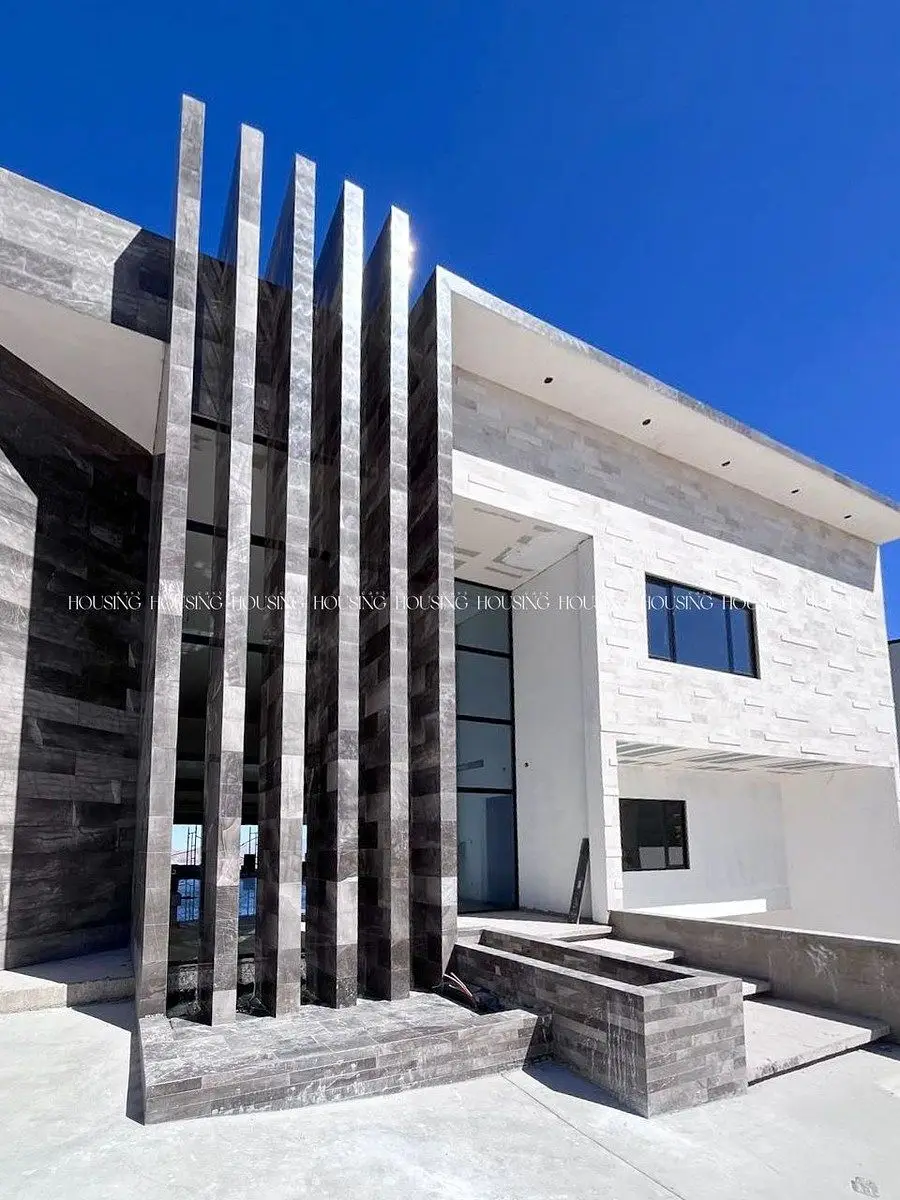 Elegante Residencia en Zona Exclusiva con 5 Recámaras y Alberca — foto 2
