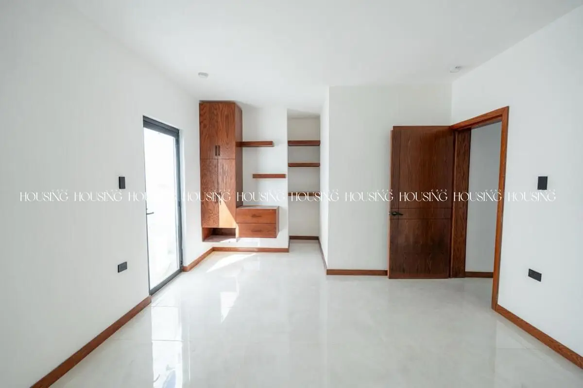 Residencia en Venta en Dominion con Alberca, 4 Habitaciones y Cuarto de Servicio — foto 4