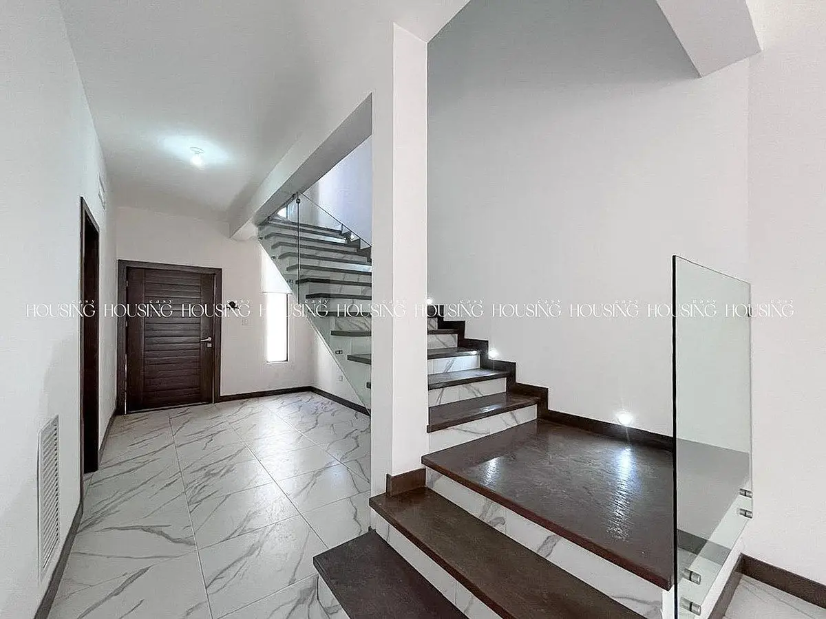 Casa en Renta o Venta en Zona Valle Escondido Frente a Parque — foto 4