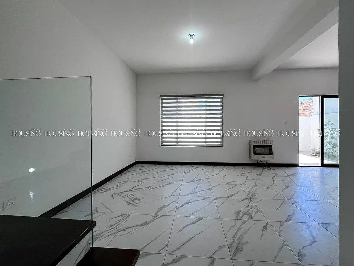 Casa en Renta o Venta en Zona Valle Escondido Frente a Parque — foto 5