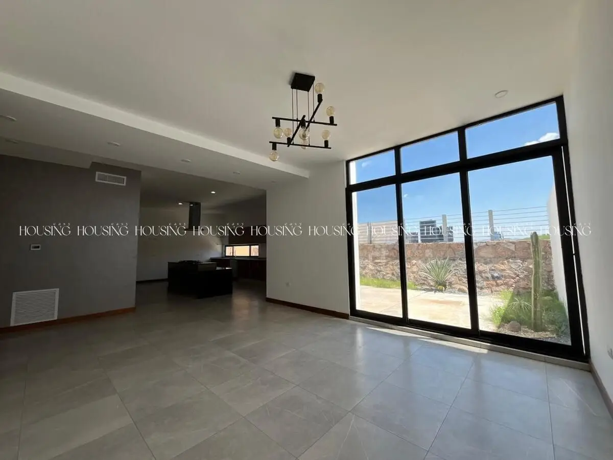 Casa en Venta en Zona Azenzo-Fashion Mall Frente a Parque con Recámara en Pb — foto 6