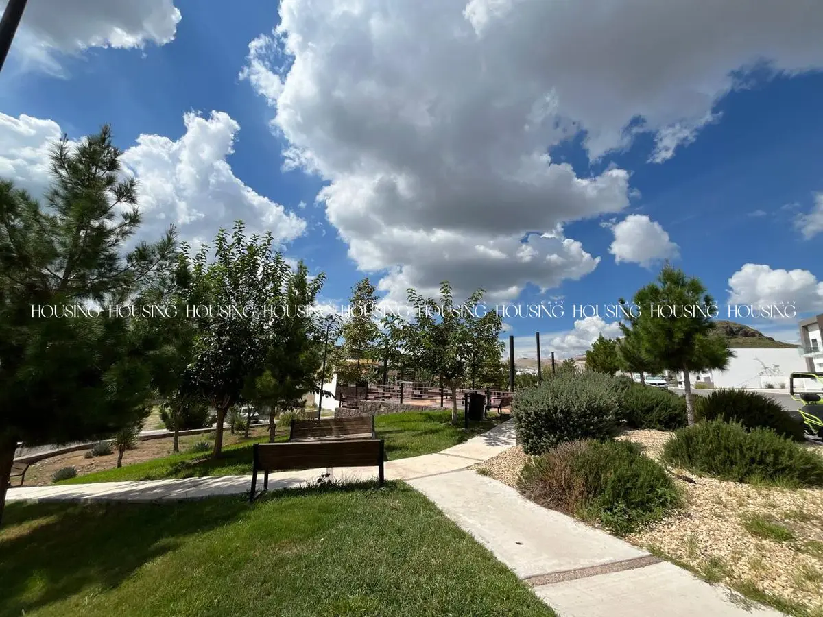 Terreno Plano en Venta Frente a Parque en Cumbres Dominion — foto 5